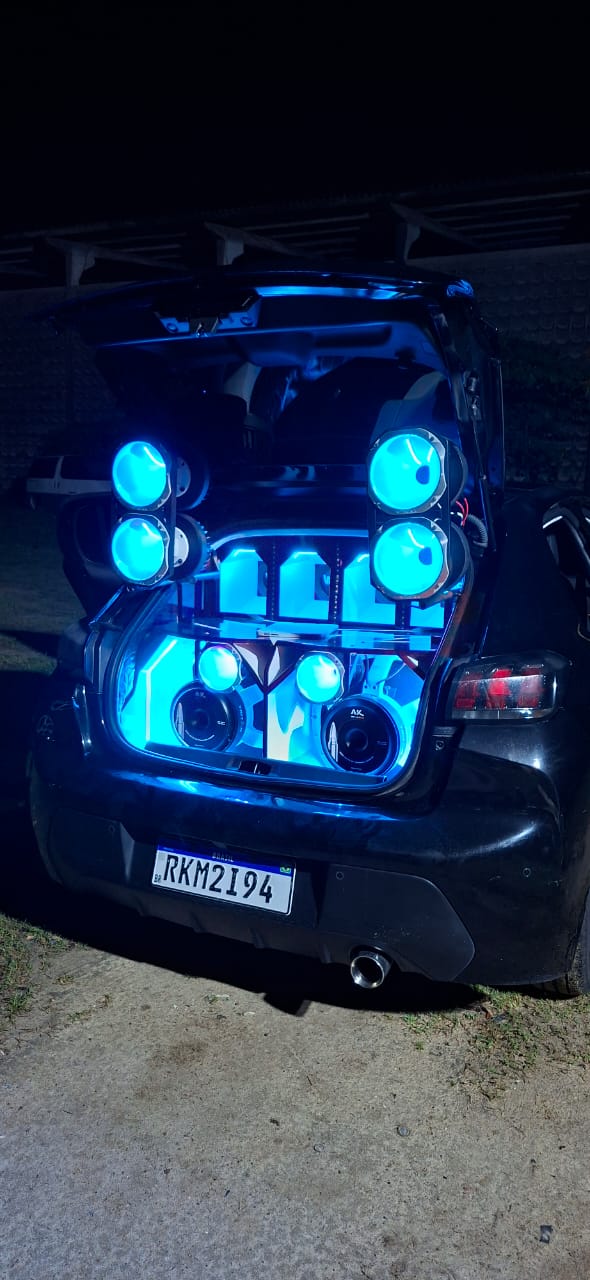 Porta-malas com LED azul